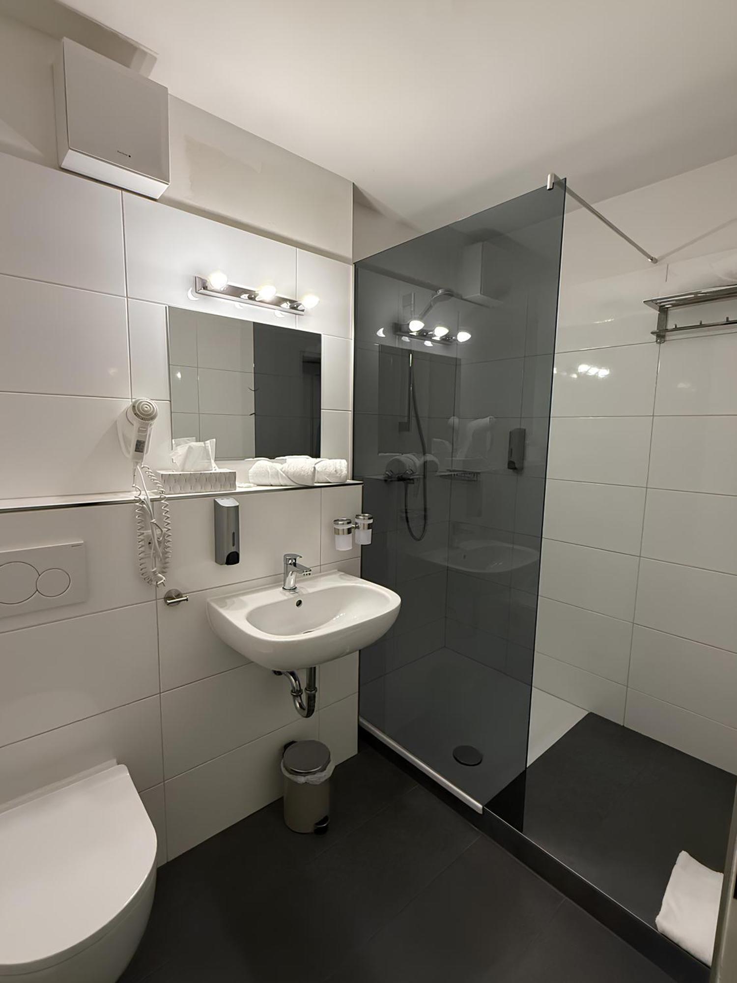 Stadt-Hotel Loerrach Gbr מראה חיצוני תמונה