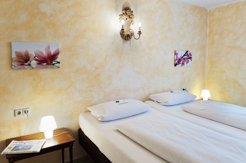 Stadt-Hotel Loerrach Gbr מראה חיצוני תמונה