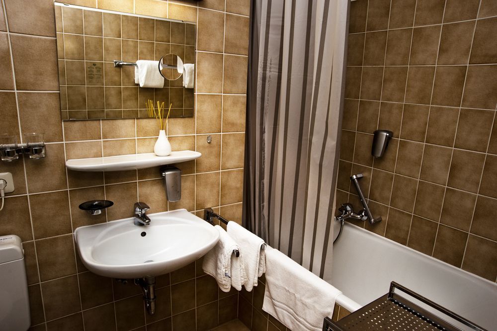 Stadt-Hotel Loerrach Gbr מראה חיצוני תמונה